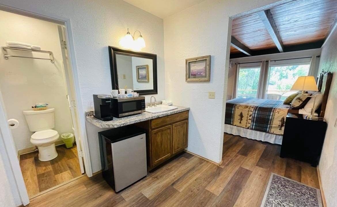 Photo of Others in Shady Cove