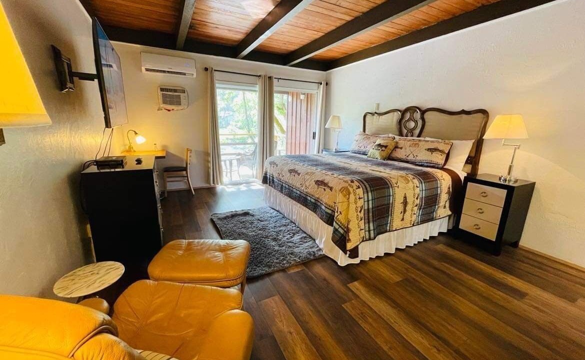 Photo of Others in Shady Cove