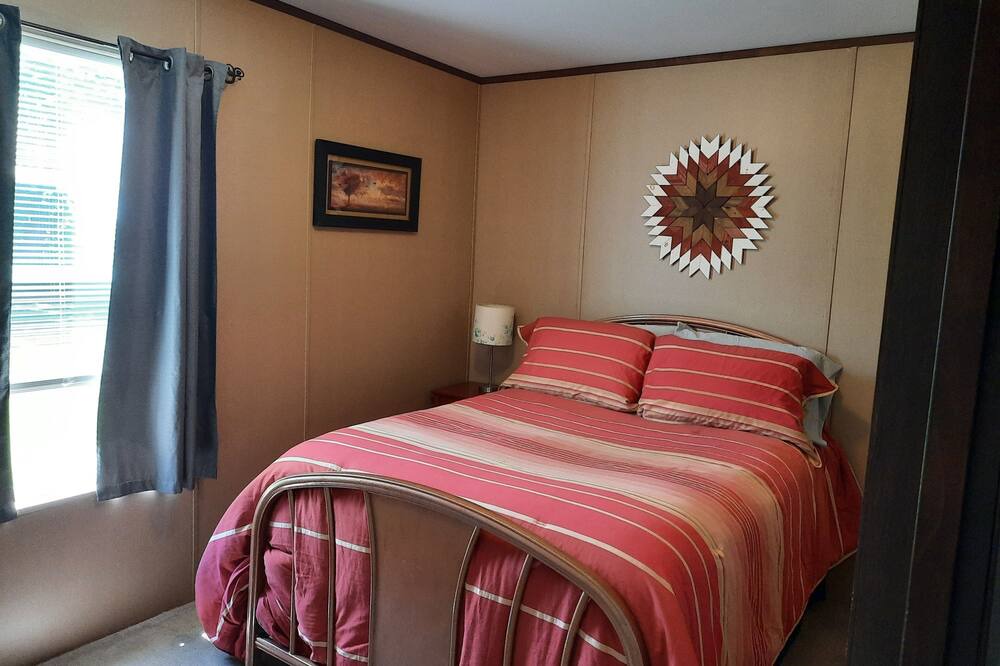 Photo of Bedroom in Cape Vincent