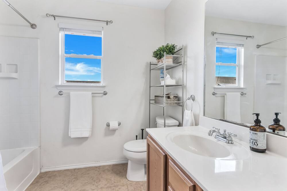 Photo of Bathroom in West Dallas