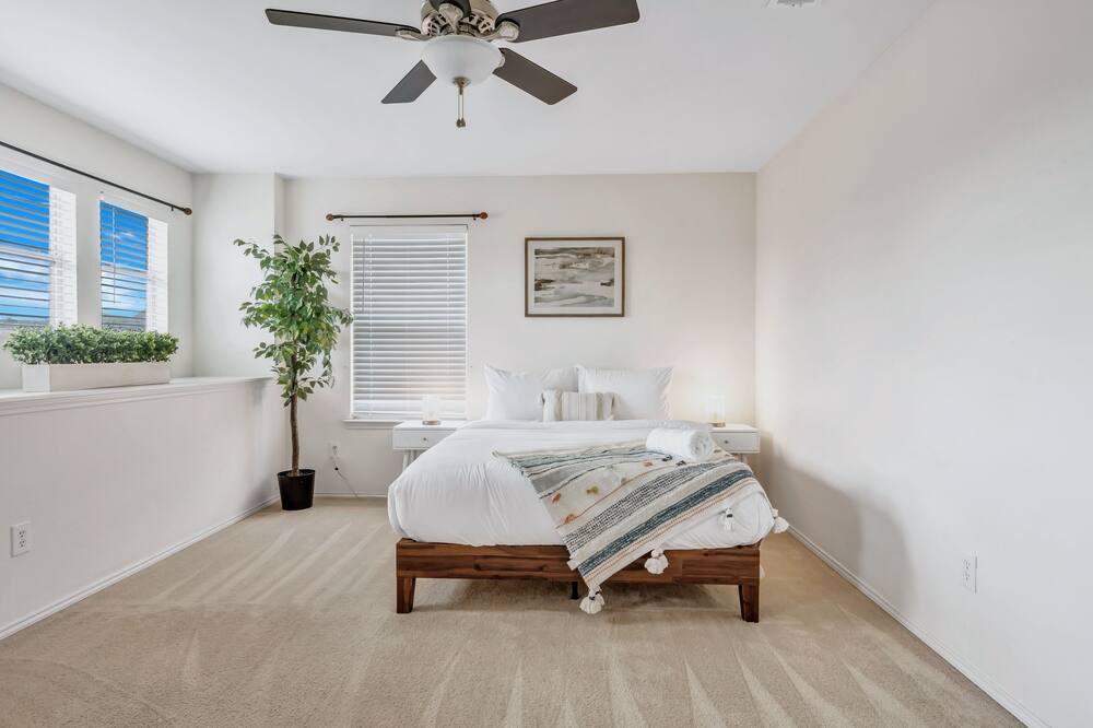 Photo of Bedroom in West Dallas