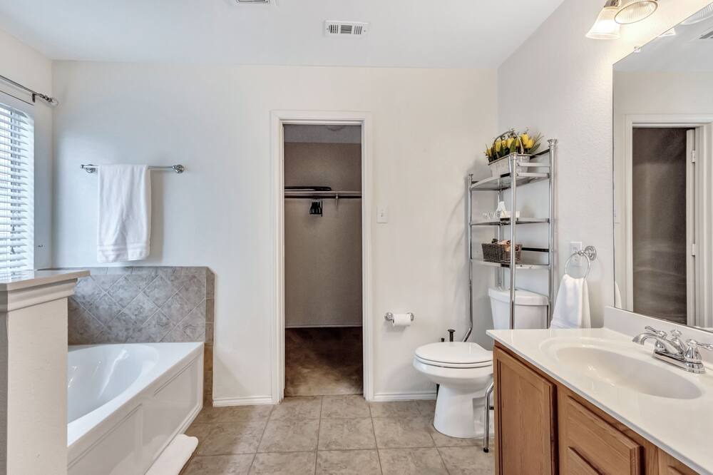 Photo of Bedroom in West Dallas