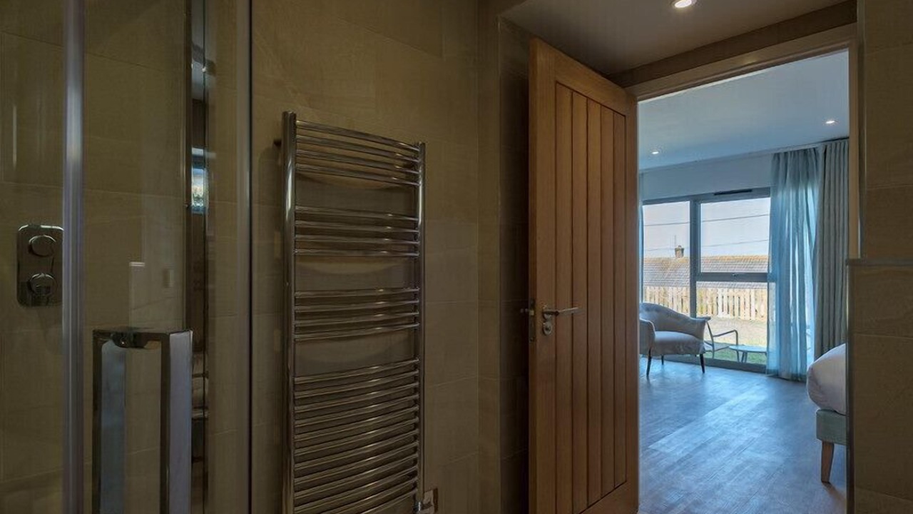 Photo of Bathroom in Polzeath