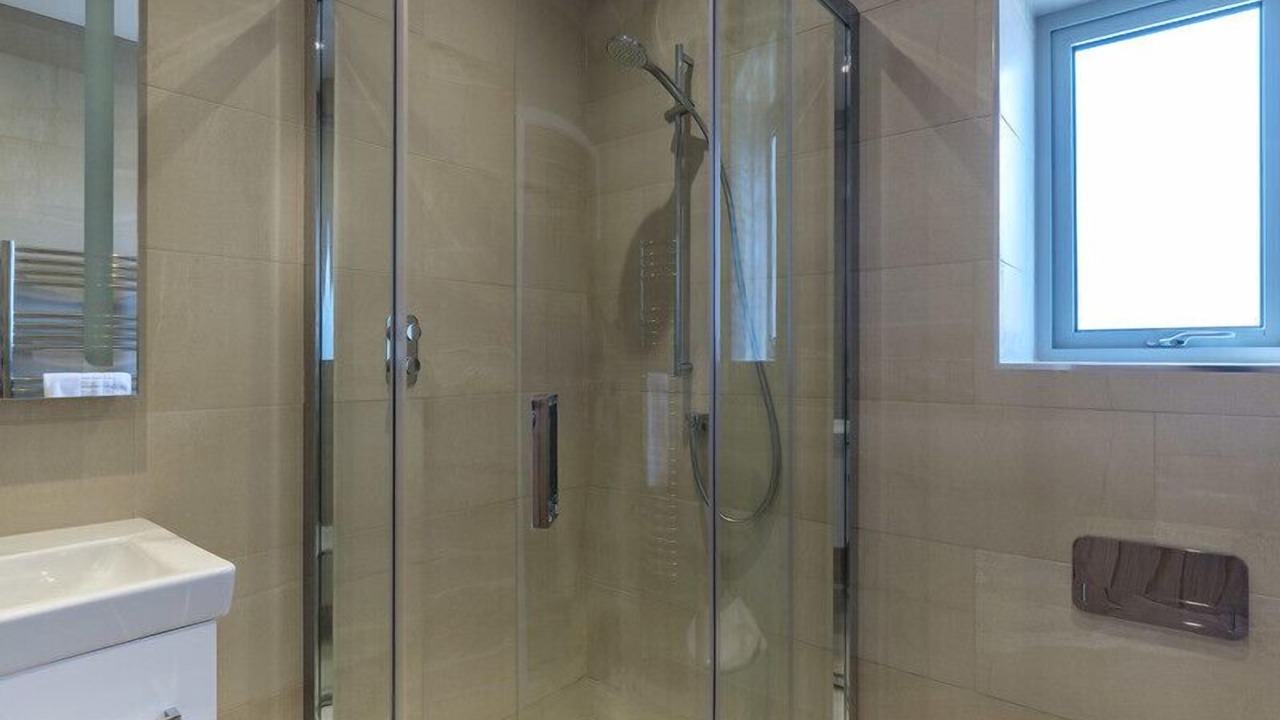 Photo of Bathroom in Polzeath