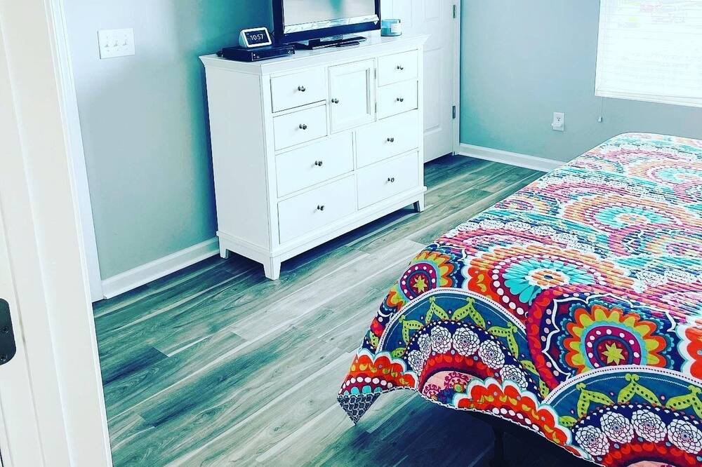 Photo of Bedroom in Longs