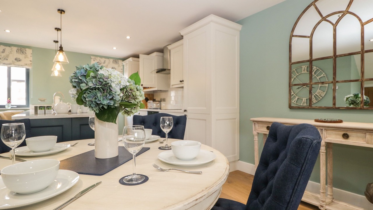 Photo of Others in Wing