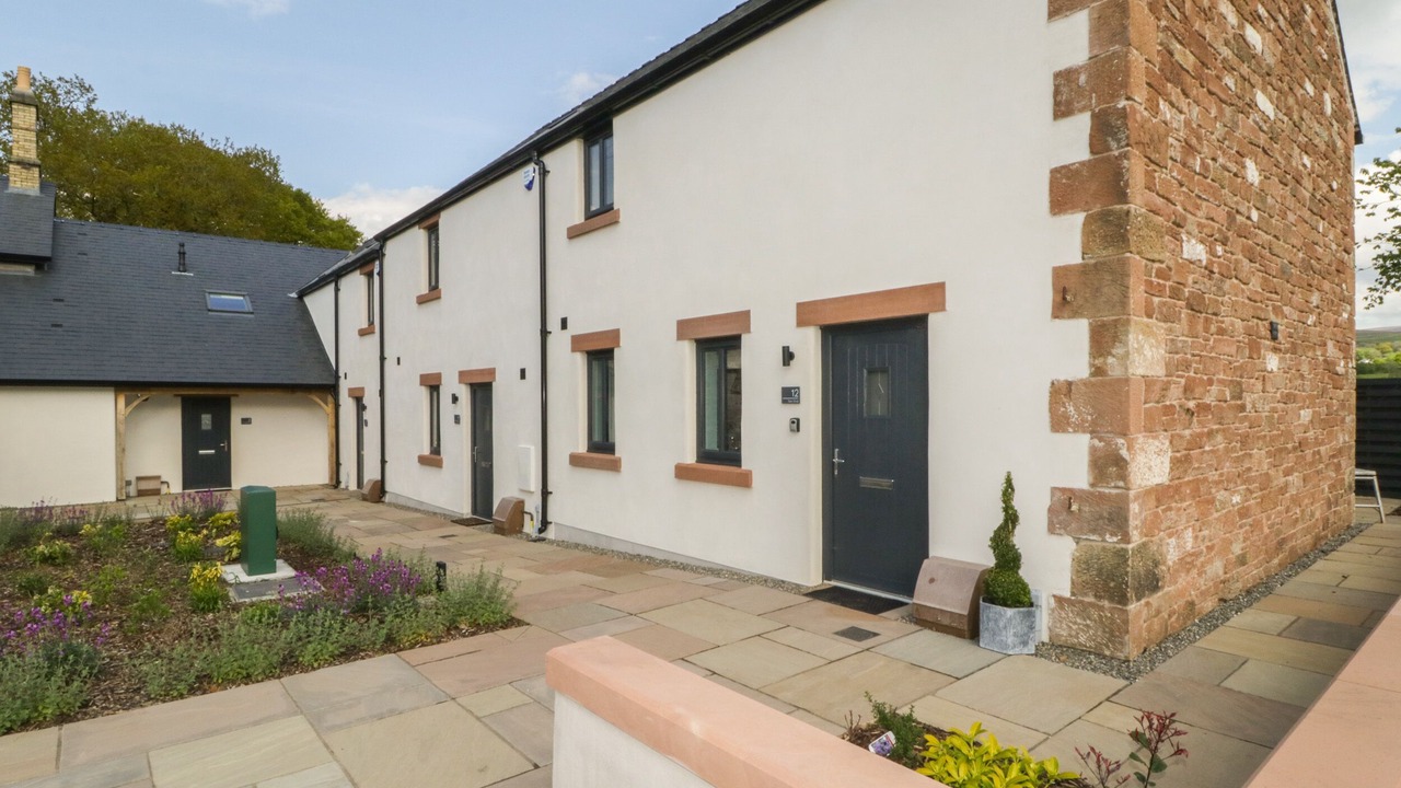 Photo of Others in Wing