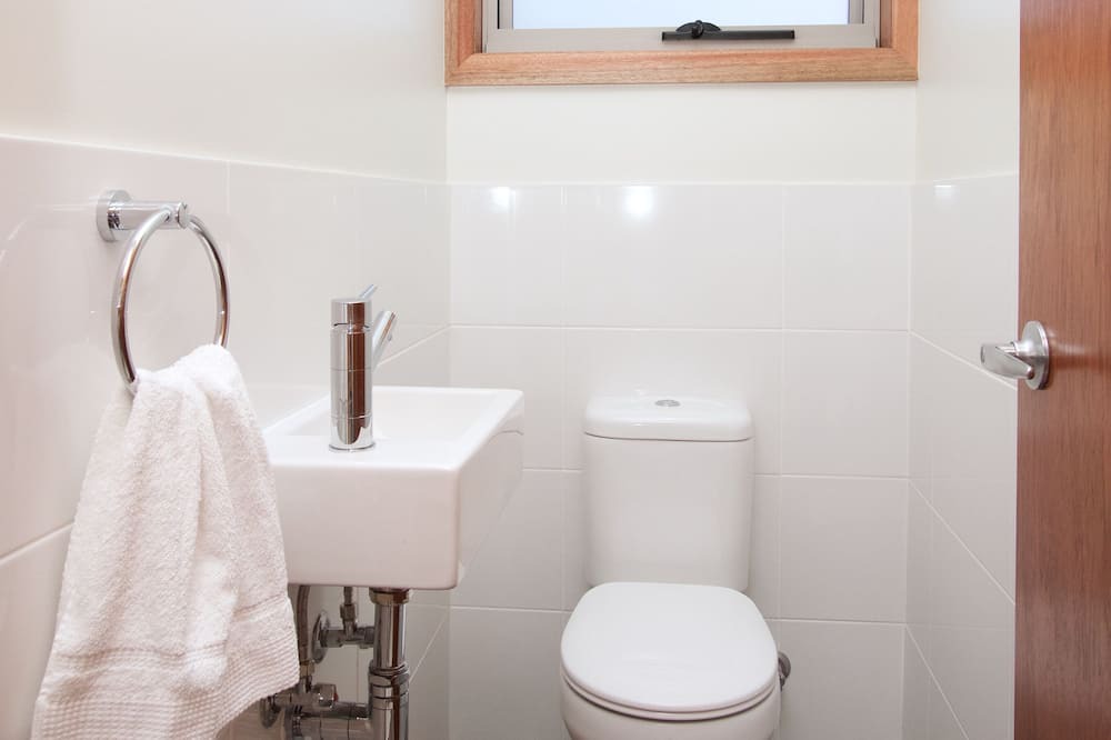 Photo of Bathroom in Shortland