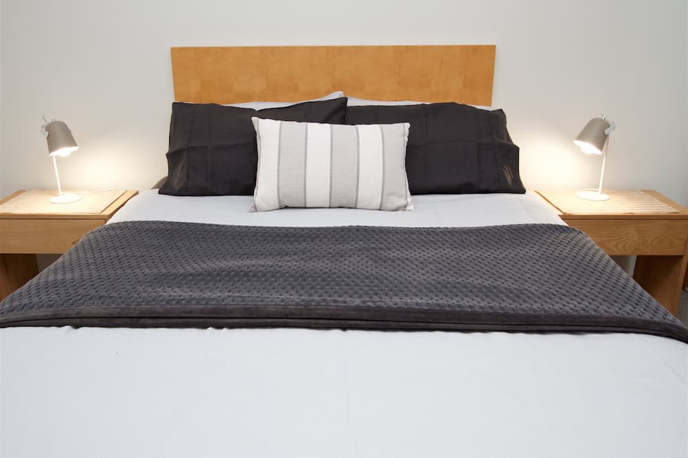 Photo of Bedroom in Shortland