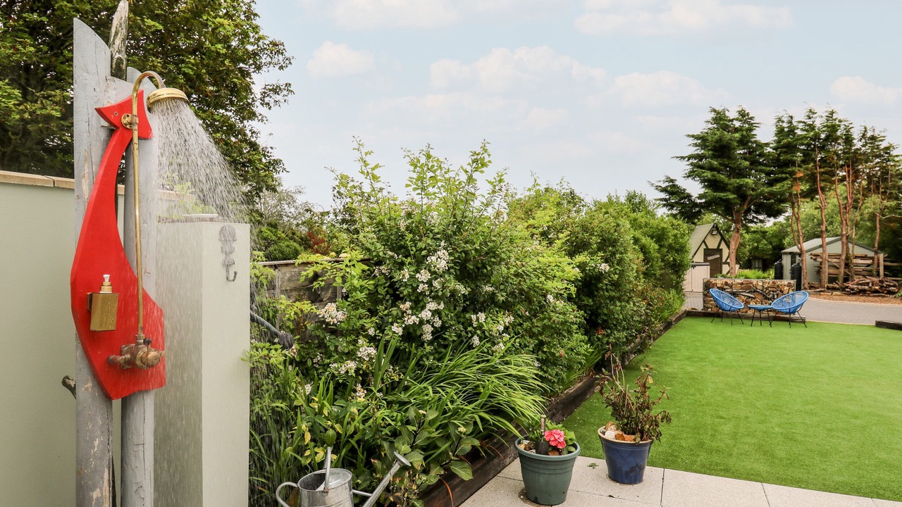 Photo of Others in Dinas Cross