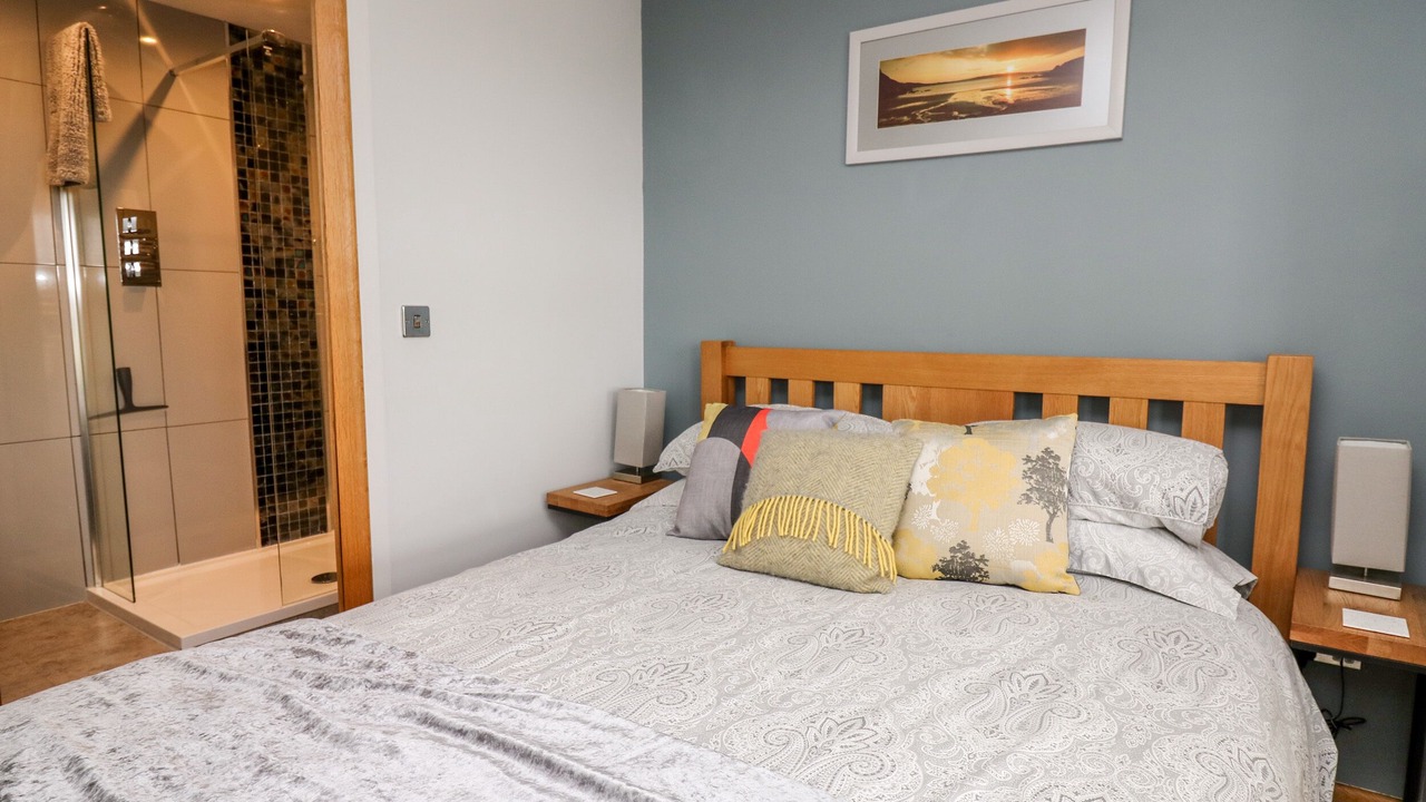 Photo of Others in Dinas Cross