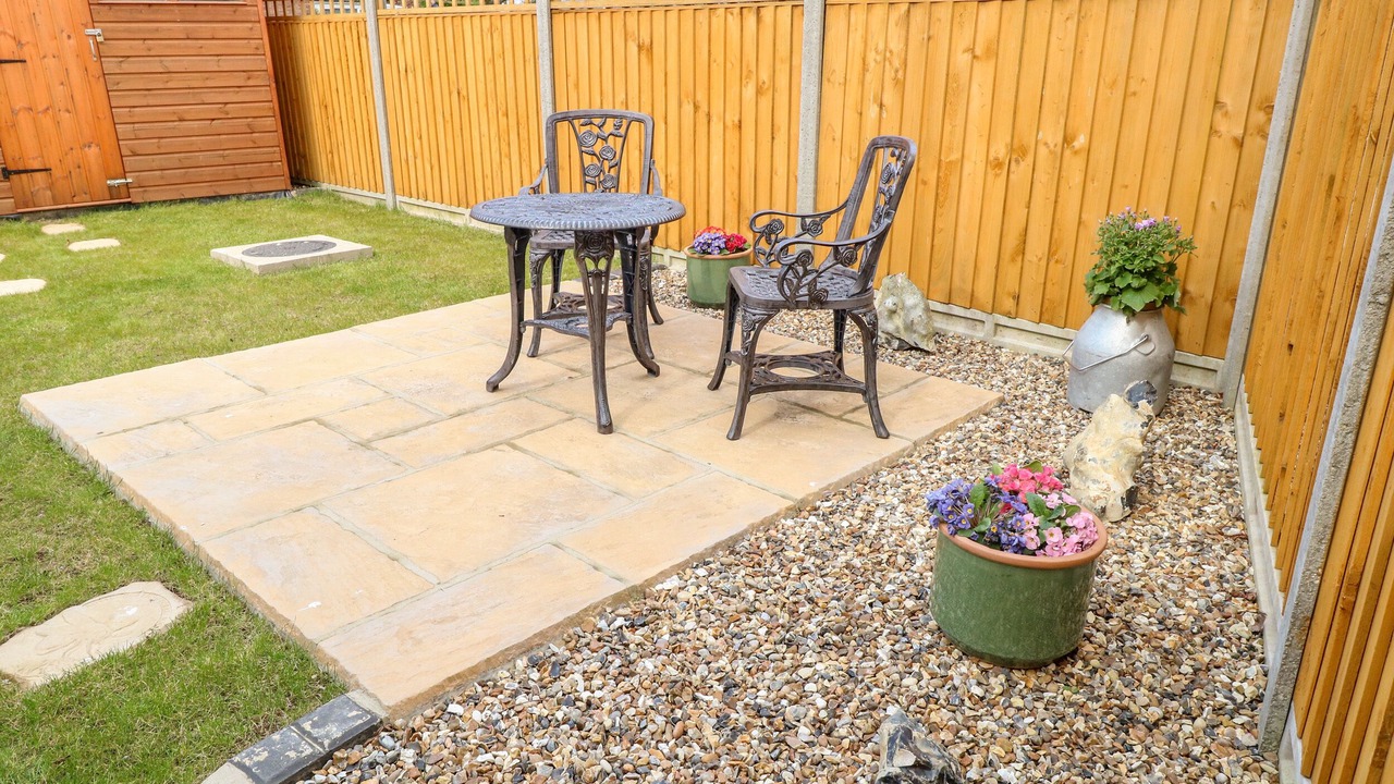 Photo of Patio Balcony in Pulham Market