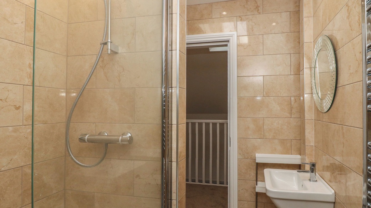 Photo of Others in Hoylandswaine