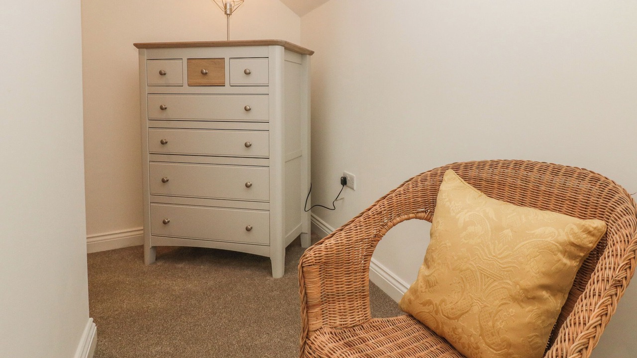 Photo of Others in Hoylandswaine