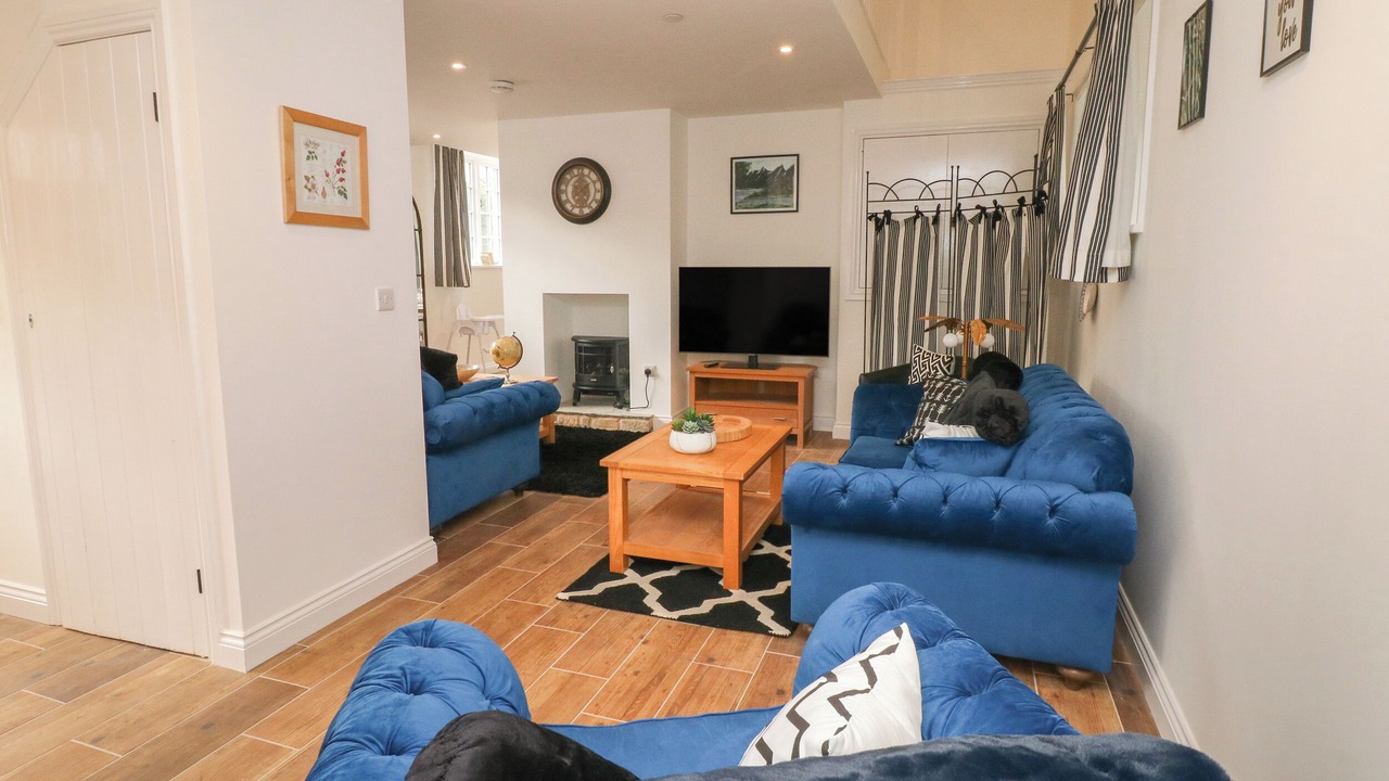 Photo of Others in Hoylandswaine