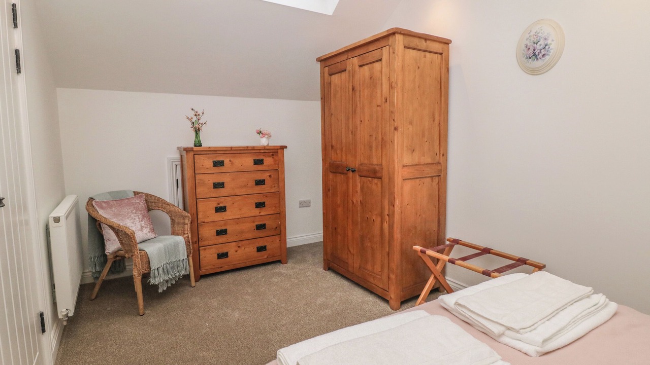 Photo of Others in Hoylandswaine