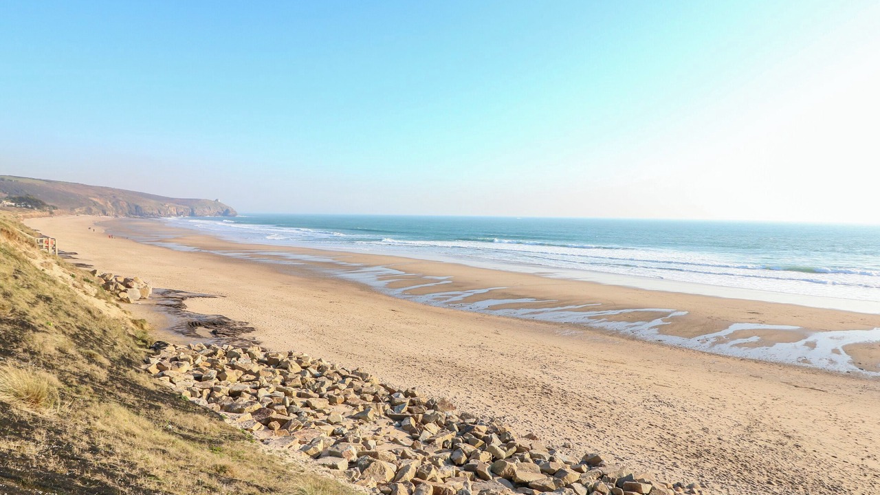 Photo of Others in Praa Sands