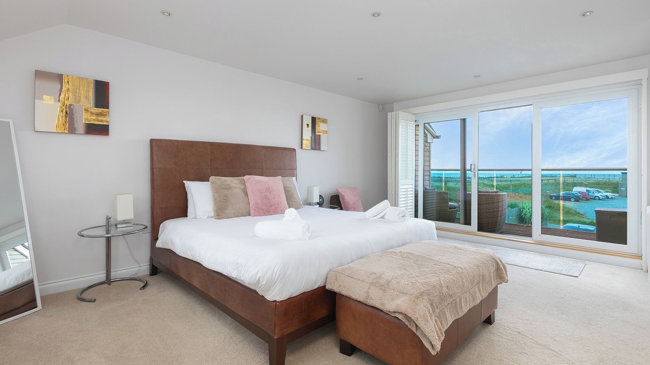 Photo of Others in Praa Sands