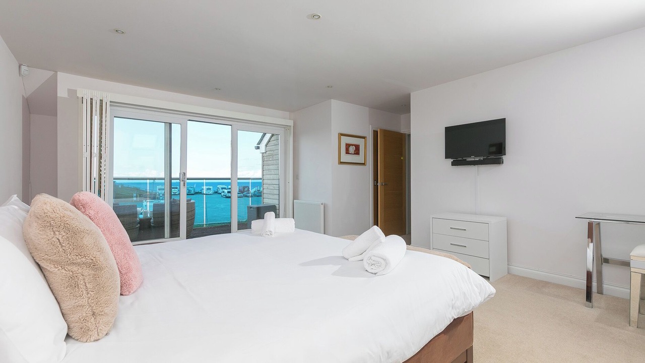 Photo of Others in Praa Sands