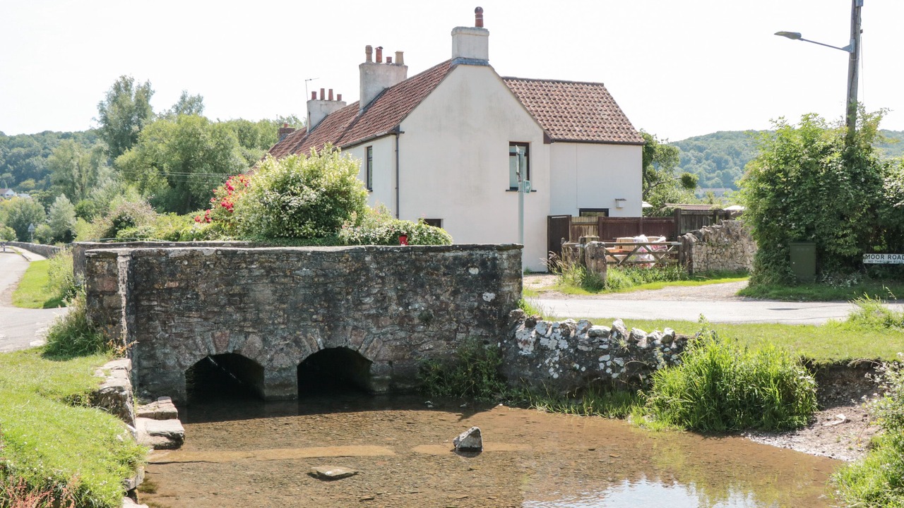 Photo of Others in Banwell