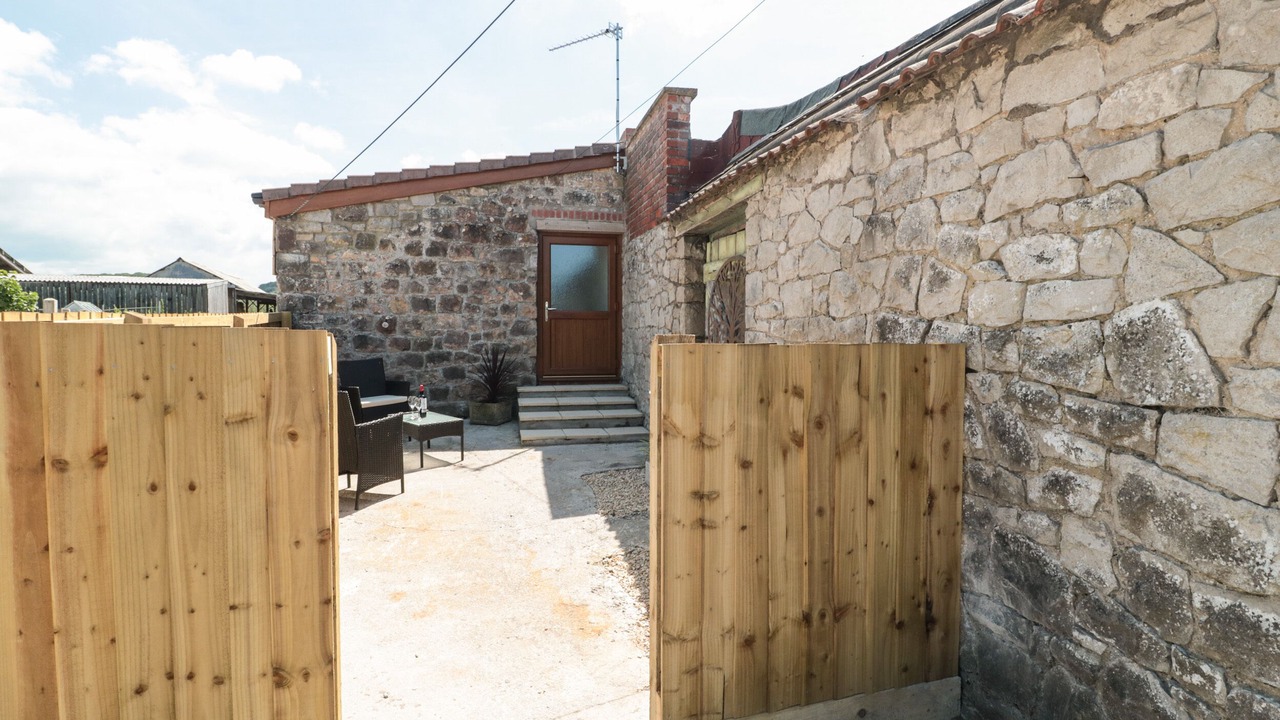 Photo of Outdoor in Banwell