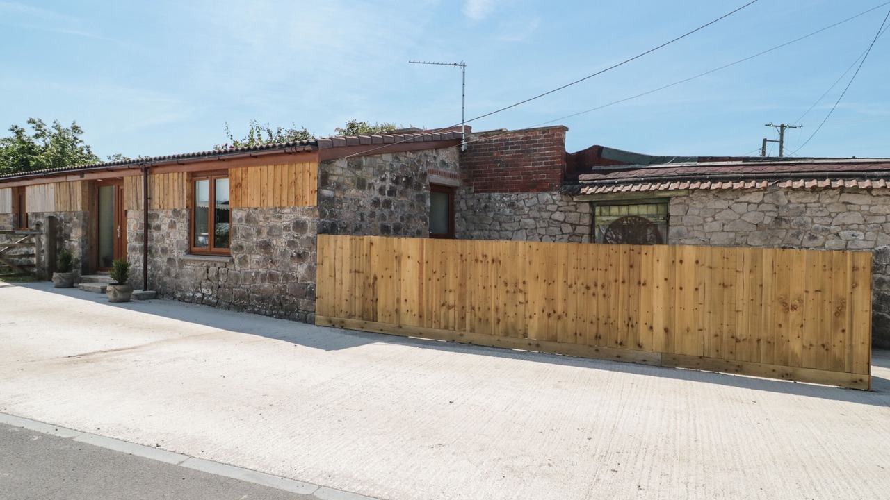 Photo of Others in Banwell