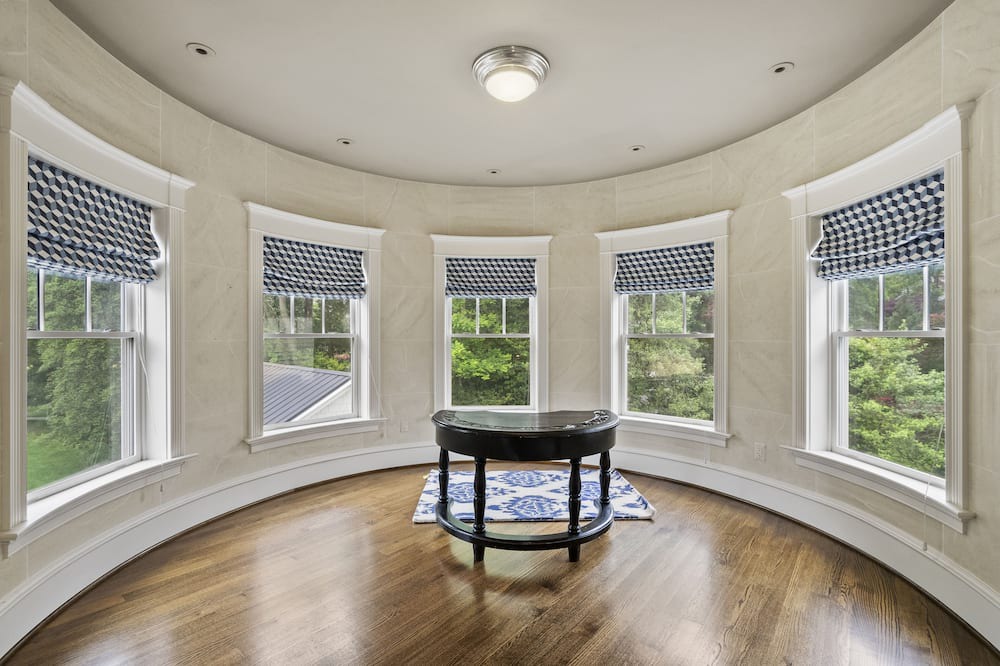 Photo of Others in Jefferson Manor