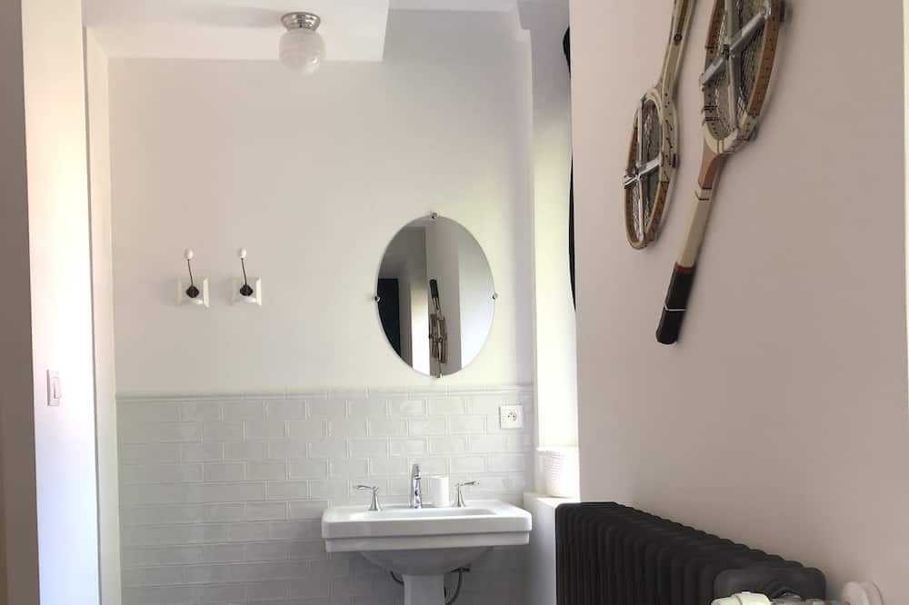 Photo of Bathroom in Arthon-en-Retz