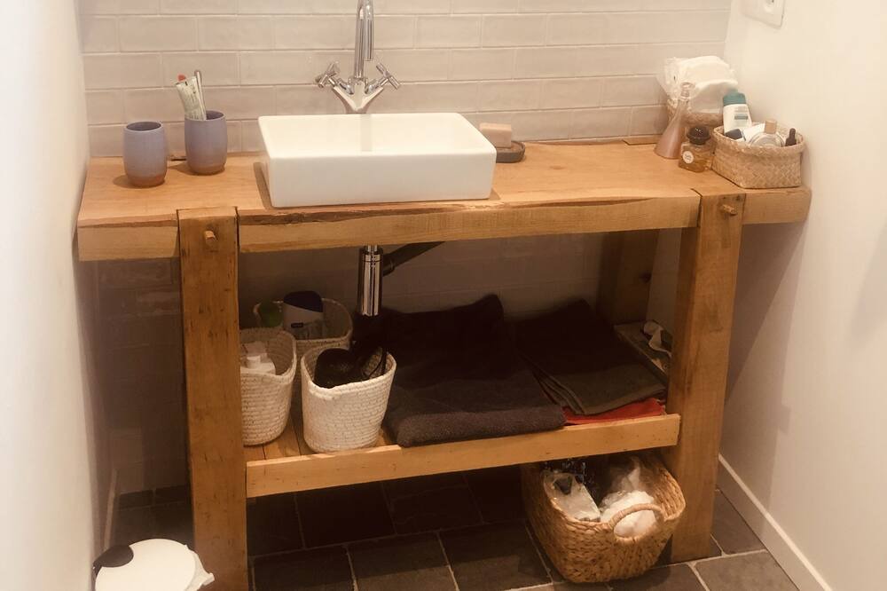 Photo of Bathroom in Arthon-en-Retz