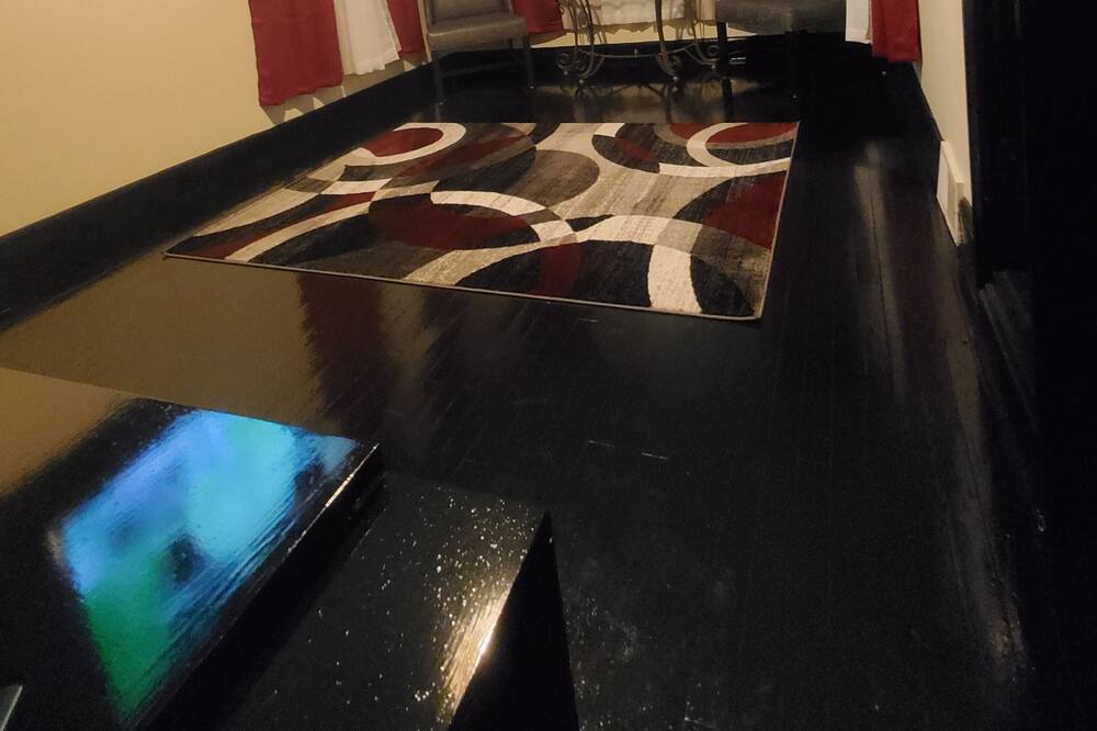 Photo of Livingroom in Garfield Heights