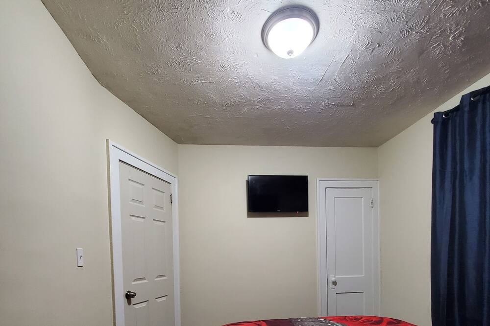 Photo of Bedroom in Garfield Heights