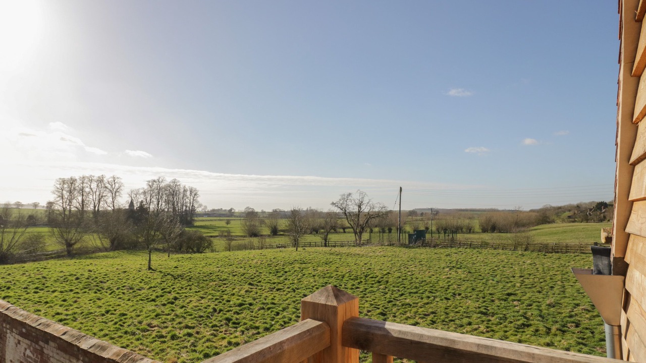 Photo of Patio Balcony in Alderminster