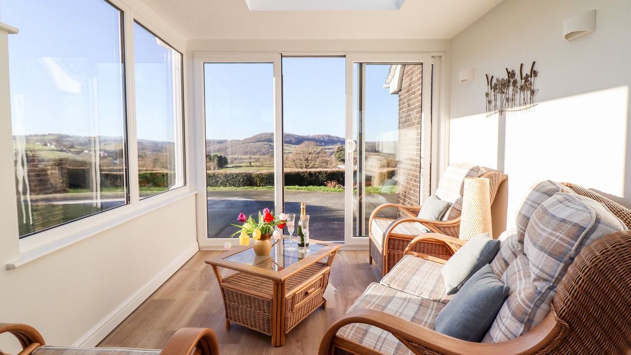 Photo of Others in Kingswood