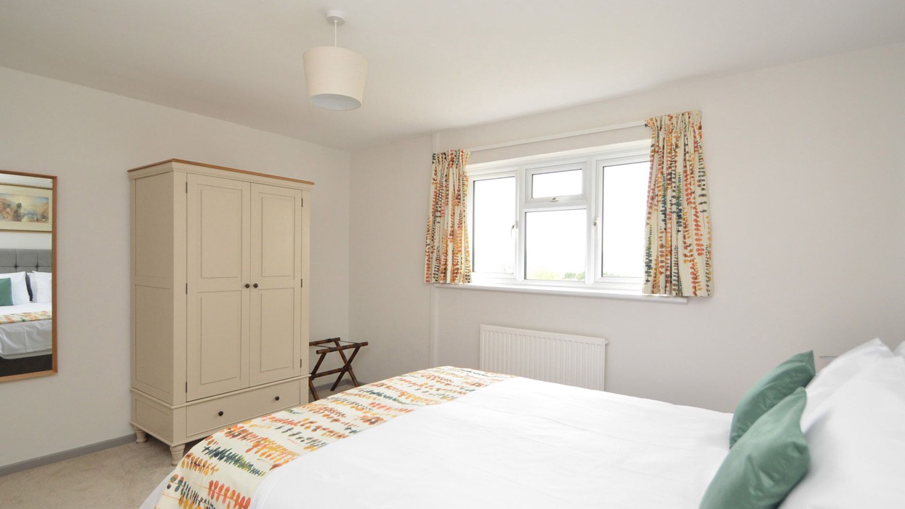 Photo of Others in Kingswood