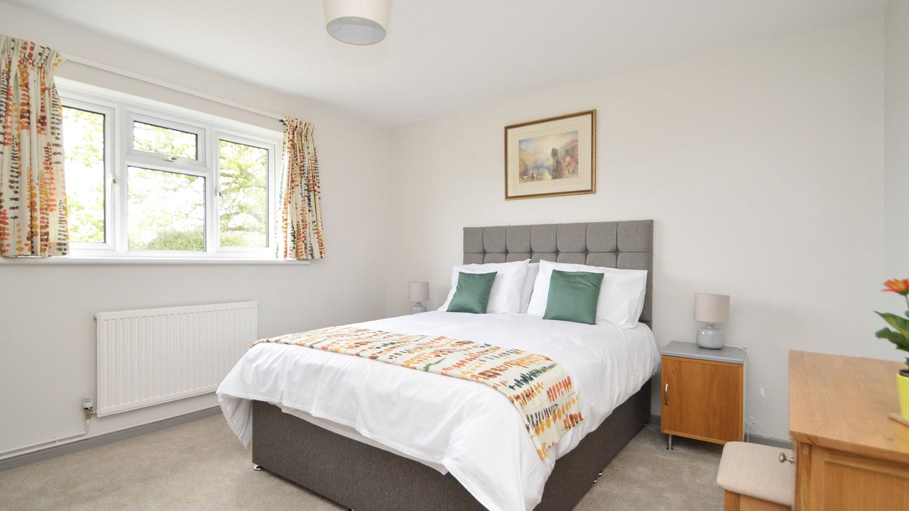 Photo of Others in Kingswood