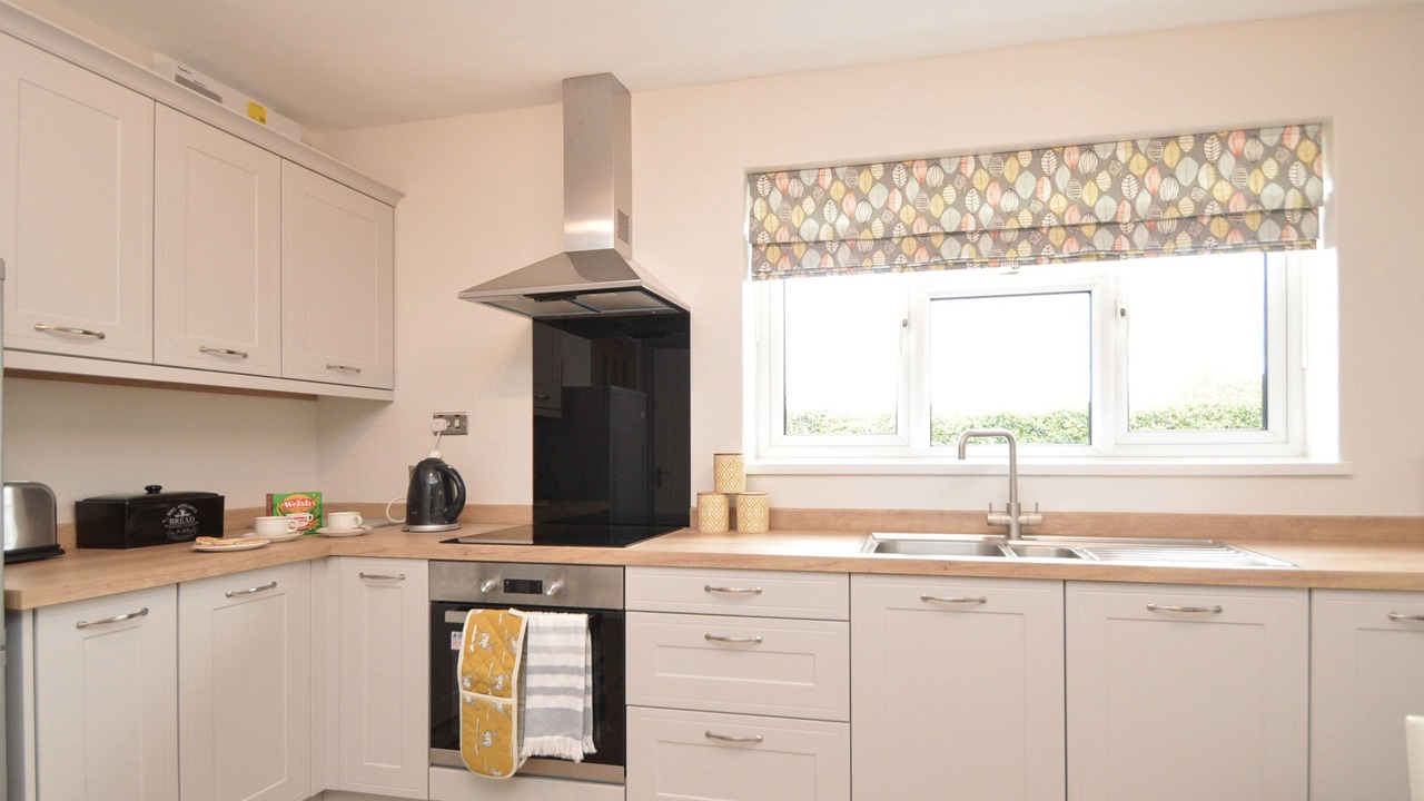 Photo of Others in Kingswood