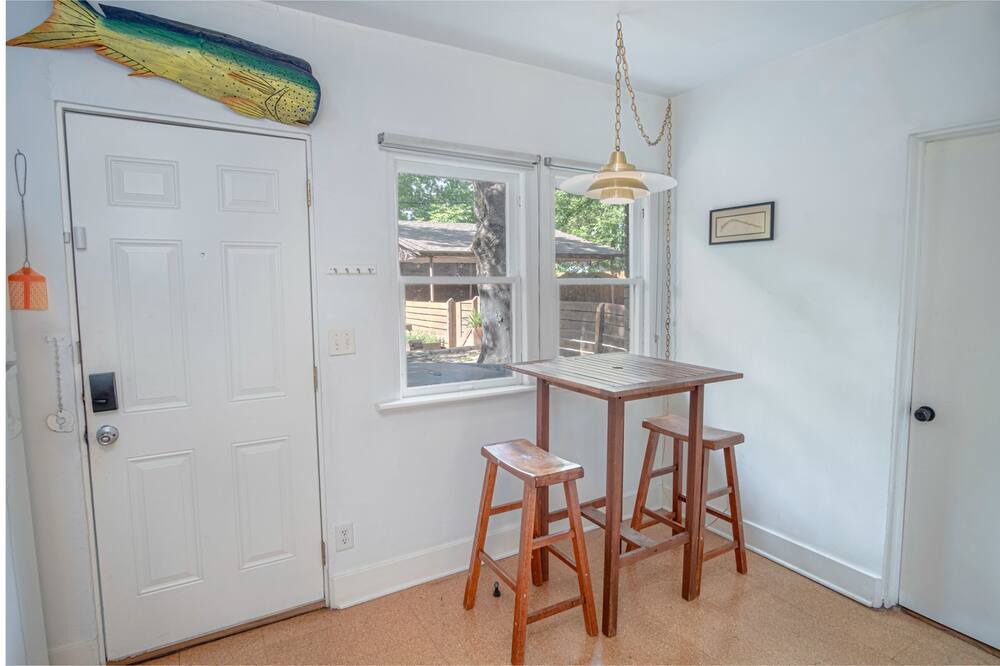 Photo of Kitchen in Mahncke Park