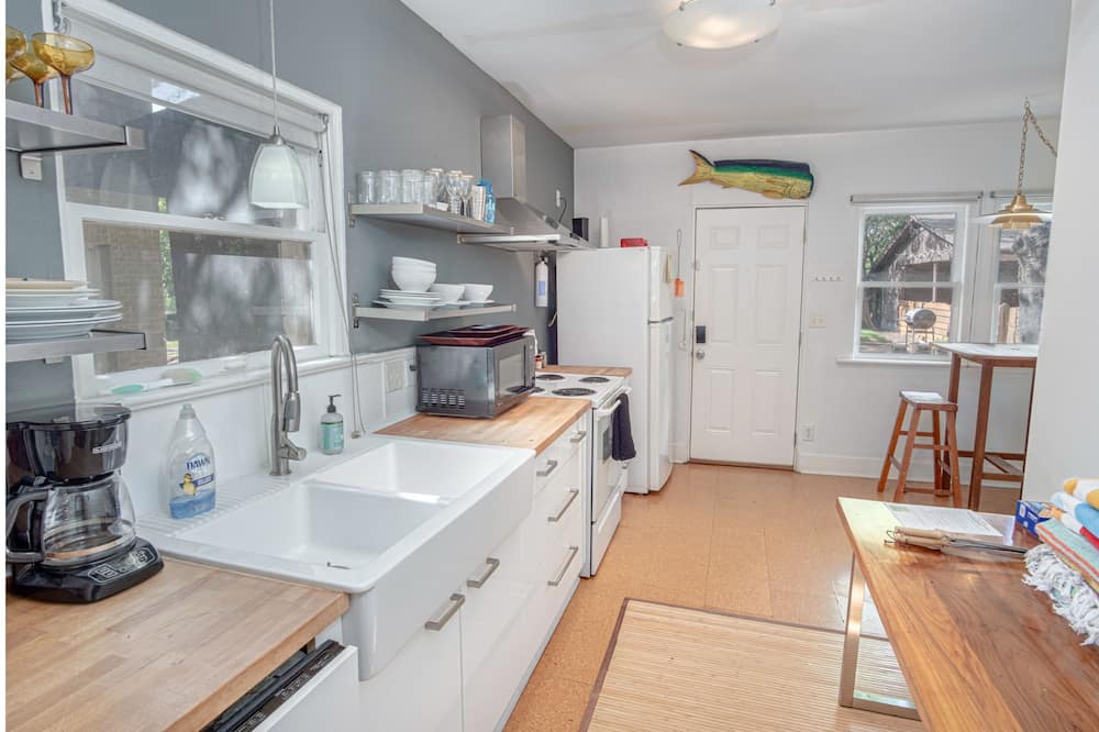 Photo of Kitchen in Mahncke Park