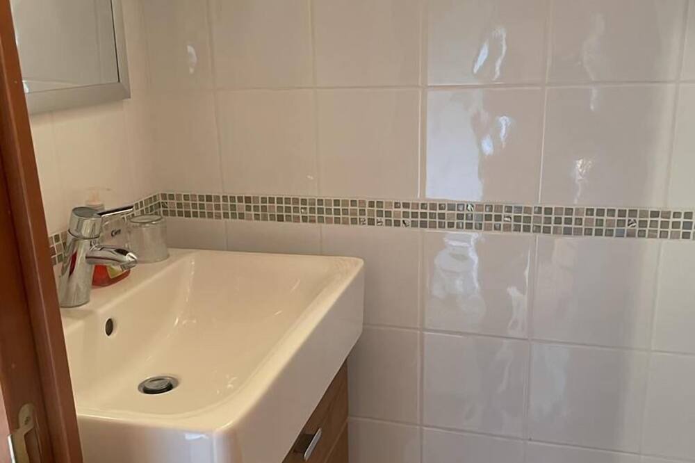 Photo of Bathroom in Escouloubre