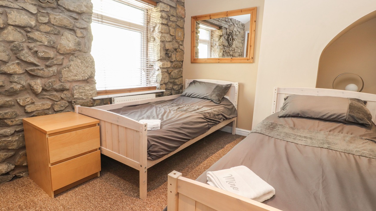 Photo of Others in Brymbo