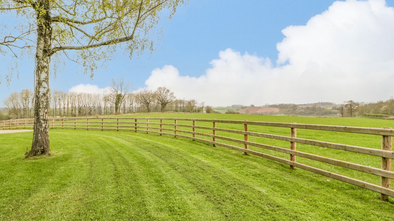 Photo of Others in Little Cowarne