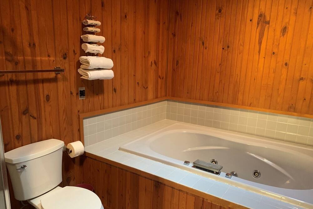 Photo of Bathroom in Oakland