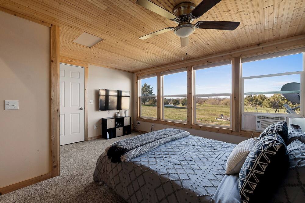 Photo of Bedroom in Weston