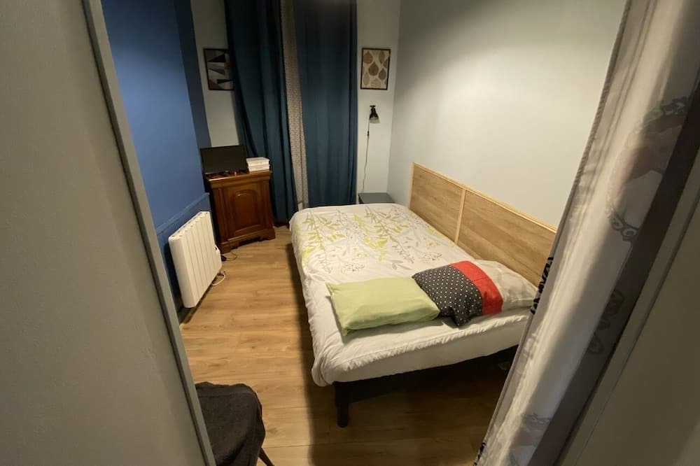 Photo of Bedroom in Beauvais