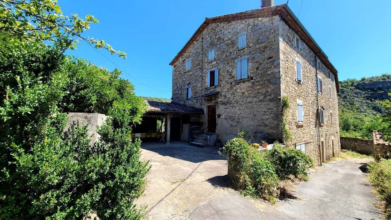 Photo of Outdoor in Poussan