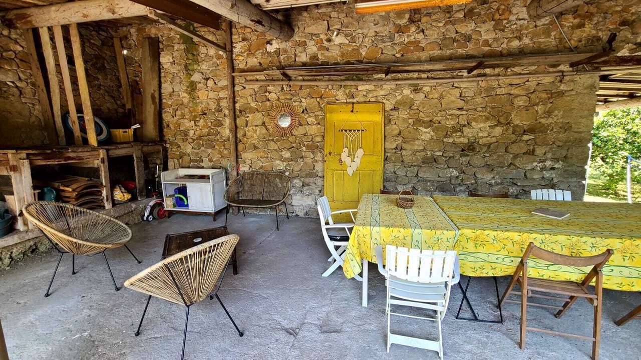 Photo of Outdoor in Poussan