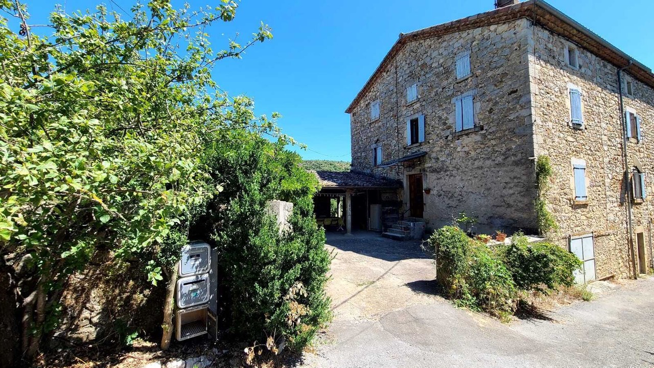 Photo of Outdoor in Poussan
