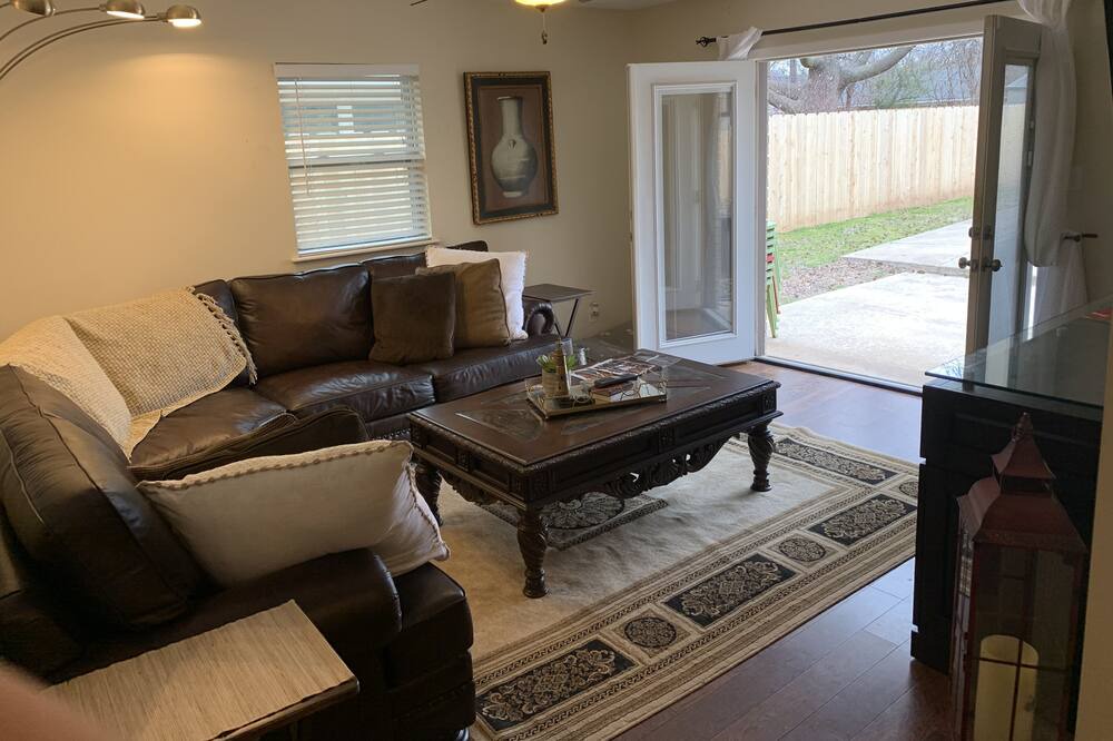 Photo of Livingroom in Norman