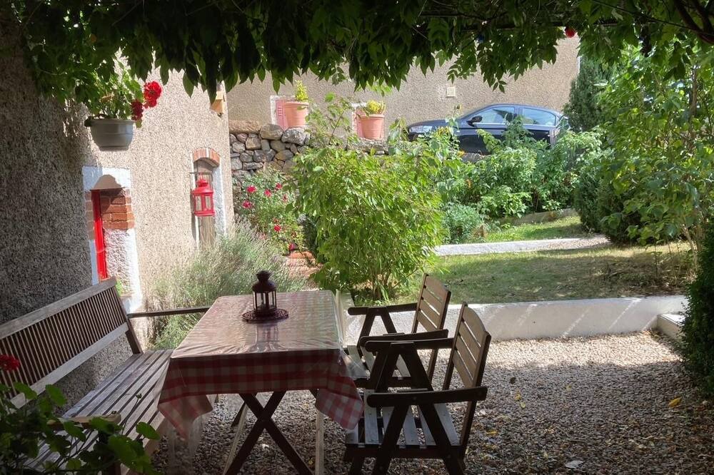 Photo of Outdoor in Siaugues-Sainte-Marie