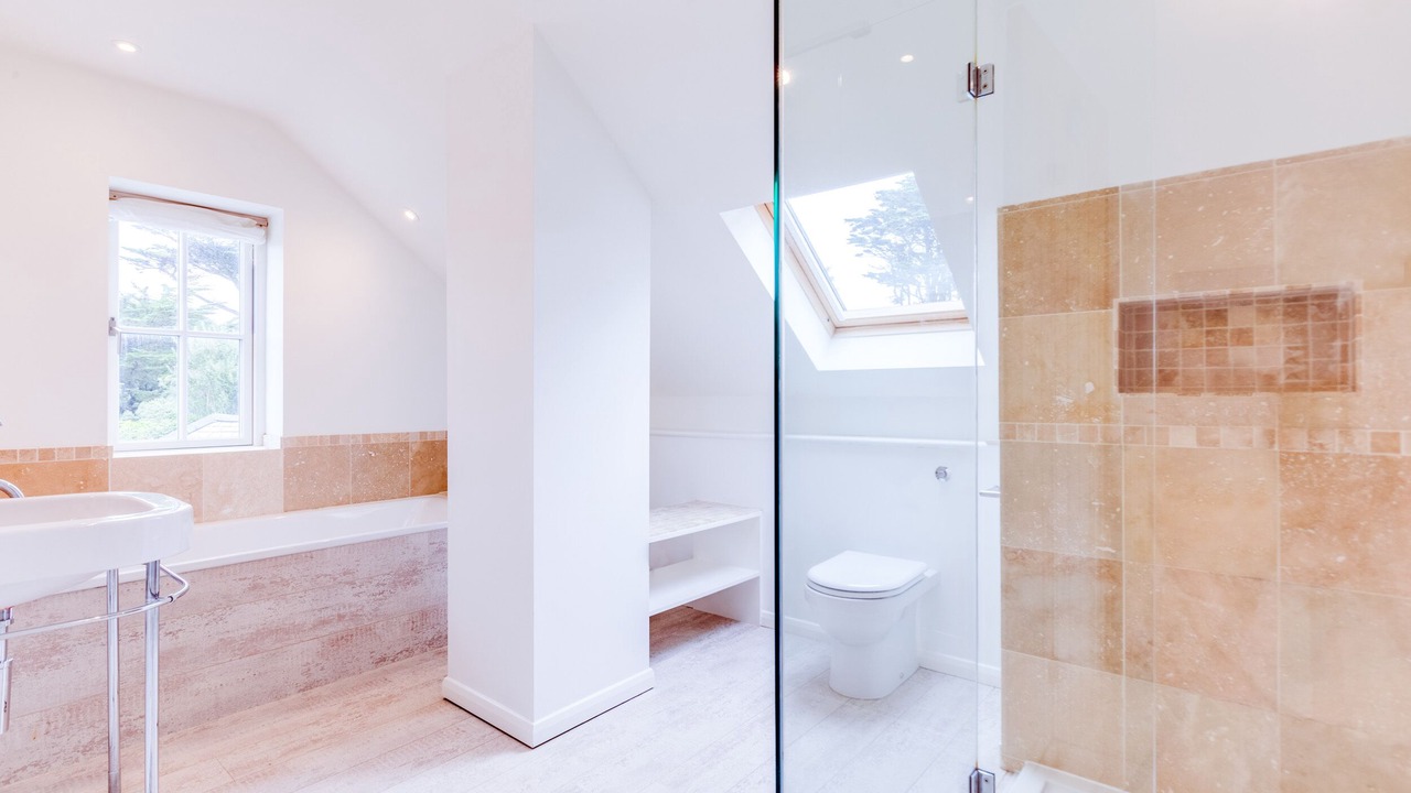 Photo of Bathroom in Trebetherick